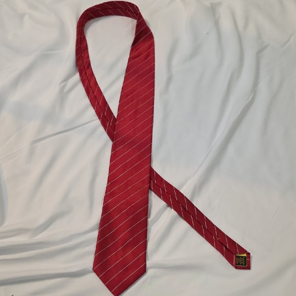Donald J. Trump Signature Collection Red‎ & White Striped Silk Necktie
